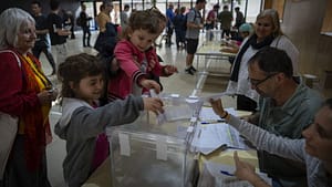 ispanya-genel-secimler-oncesi-sosyal-medya-secmen-dolandiriciligi-iddialari-yayginlasti-yPeBPQgr.jpg