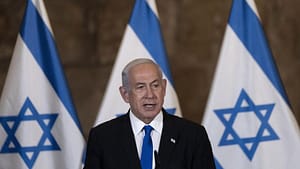 israilli-netanyahu-kalp-pili-icin-gitti-adli-kontrolden-gececegini-soyledi-4x3Yy88S.jpg