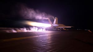 abd-ve-ingiltere-iran-destekli-milislerin-saldirilarina-misilleme-yaparak-yemendeki-husiyi-hedef-aldilar-7Ua9siPQ.jpg