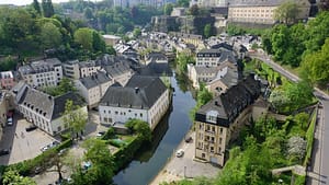 dilenme-korumasi-luksemburgda-siddetli-tartismalara-yol-acti-LZ6nBbyc.jpg