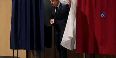macron-salt-tasarlankenken-fransa-basbakani-ulegimiz-icin-bir-risk-dedi-6Wt4uQny.jpg