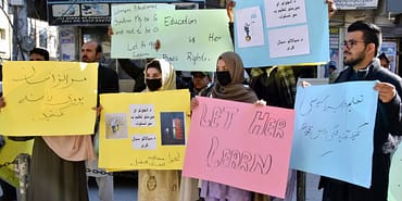 taliban-yasagi-universitesini-protesto-eden-kadinlar-tazyikli-su-ile-saldirdi-LtZgxD8x.jpg