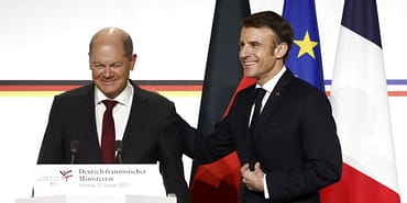 fransa-ve-almanya-baskanlari-ukraynadaki-savas-nedeniyle-gerginlik-nedeniyle-pariste-bir-araya-geldi-gFp3v2VX.jpg