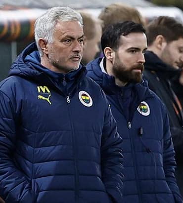 fenerbahcede-jose-mourinhonun-sakli-derbi-plani-7rTLdYD9.jpg