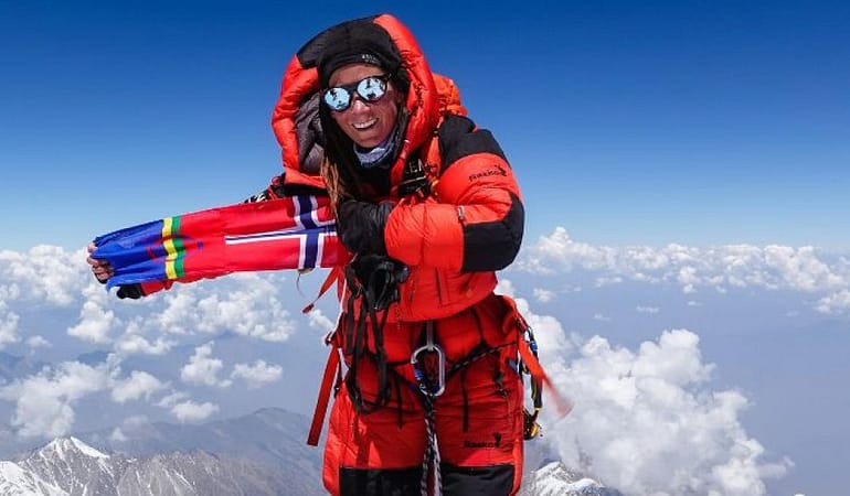 norvecli-dagci-8000-metrelik-daglarin-zirvesine-cikan-en-hizli-kadin-oldu-2j1Ox7mc.jpg