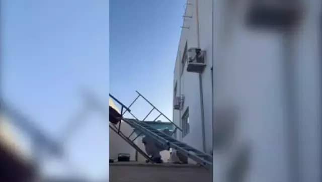 Sırtındaki klimayla birlikte metrelerce yükseklikten düştü